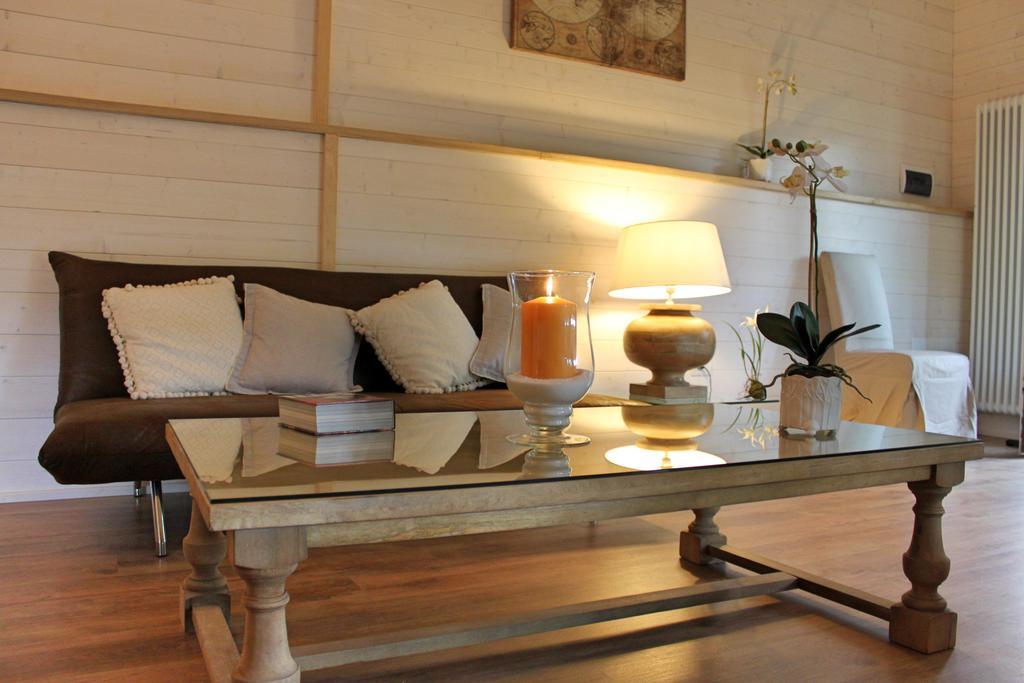 Torre Del Falco Guest House สโปเลโต ภายนอก รูปภาพ
